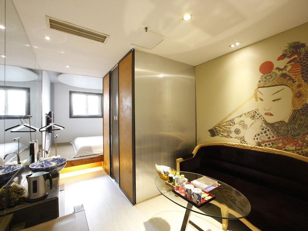 China Community Art Habitat Hotel Циндао Екстериор снимка