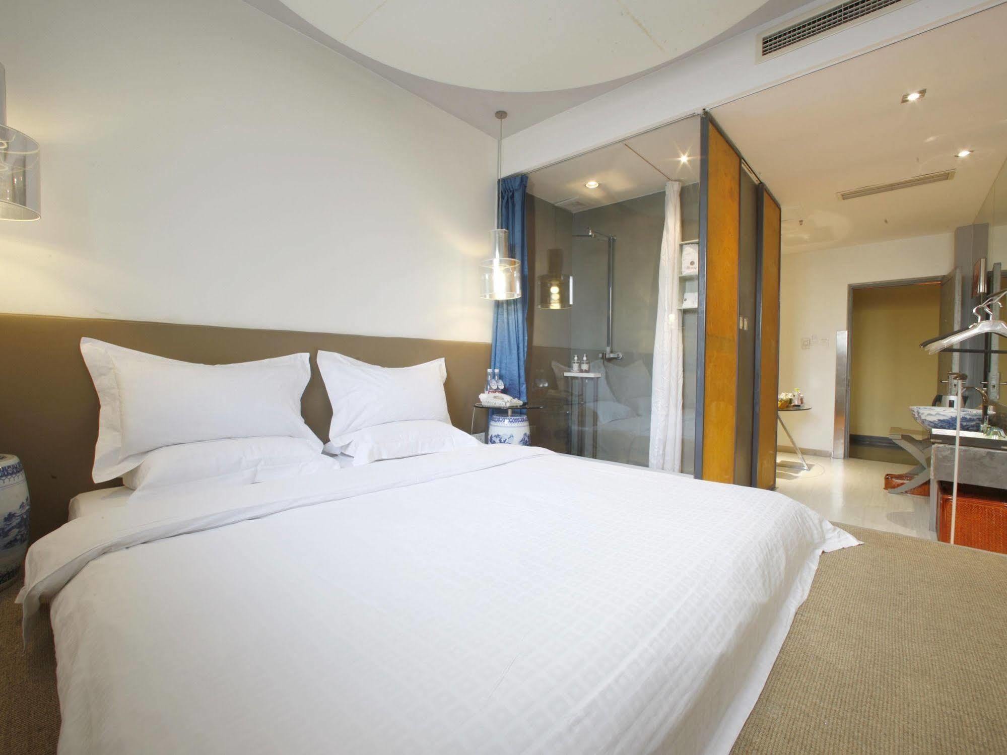China Community Art Habitat Hotel Циндао Екстериор снимка